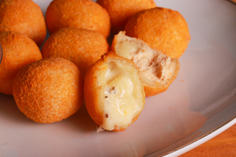 Bolinha de Queijo com Gouda