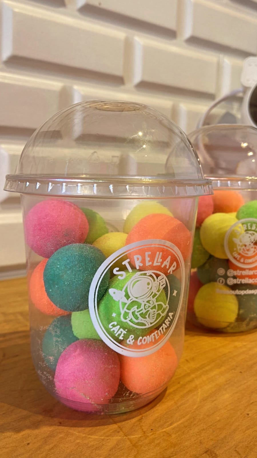 Mini Brigadeiro Ninho Neon